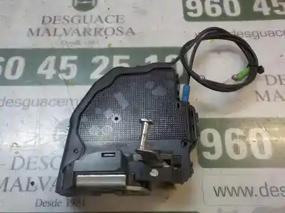 Автозапчасти б/у замок задней правой двери за toyota auris (_e15_) 1.4 d-4d (nde150_) ссылки oem iam 6905002180  