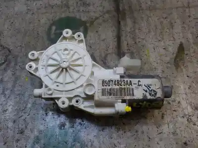 Tweedehands auto-onderdeel linker ruit motor achter voor jeep compass 2.4 16v cat oem iam-referenties 