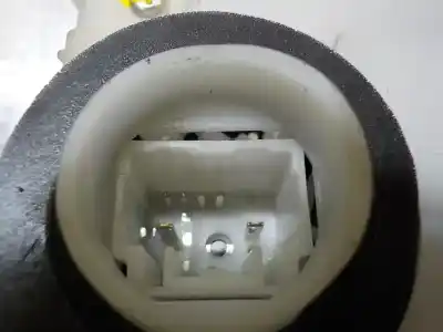 Автозапчасти б/у замок передней правой двери за toyota yaris (ksp9/scp9/nlp9) 1.4 turbodiesel cat ссылки oem iam 690300d320  