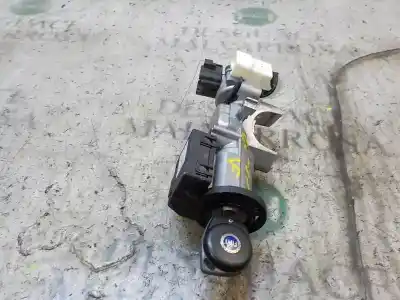 Peça sobressalente para automóvel em segunda mão canhão de ignição por fiat sedici (189_) 1.9 d multijet 4x4 referências oem iam 71747172