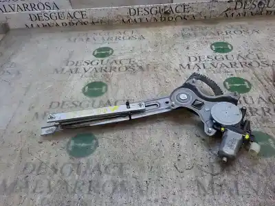 Peça sobressalente para automóvel em segunda mão elevador de vidros dianteiro direito por hyundai i20 i (pb, pbt) 1.2 referências oem iam 824041j010