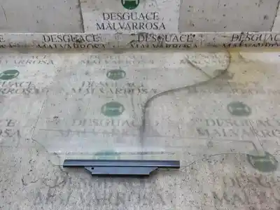 Peça sobressalente para automóvel em segunda mão vidro da porta traseira direita por hyundai i20 i (pb, pbt) 1.2 referências oem iam 834211j010