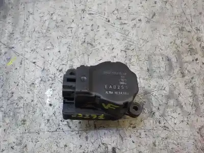 Peça sobressalente para automóvel em segunda mão motor de abertura da comporta de sofagem por ford focus lim. (cb4) trend referências oem iam 