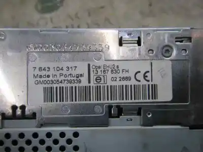 Second-hand car spare part audio system / radio cd for opel tigra twintop (x04) 1.4 (r97) oem iam references   
