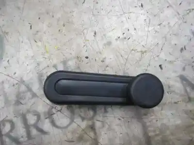 Peça sobressalente para automóvel em segunda mão manivela / manipulo do vidro traseiro direito por toyota yaris (_p13_) 1.3 (nsp130_) referências oem iam 6926002021c1