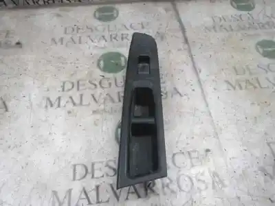 Peça sobressalente para automóvel em segunda mão botão / interruptor elevador vidro dianteiro direito por toyota yaris (_p13_) 1.3 (nsp130_) referências oem iam 848100d030