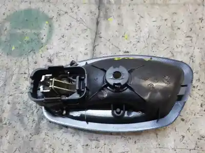Tweedehands auto-onderdeel binnen voor rechts handvat voor renault fluence 1.5 dynamique [1.5 ltr. - 78 kw dci diesel] oem iam-referenties 826720001r  