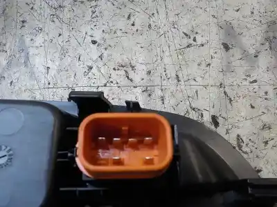 Peça sobressalente para automóvel em segunda mão botão / interruptor elevador vidro dianteiro direito por ford focus lim. (cb8) 1.6 tdci cat referências oem iam 1746832  