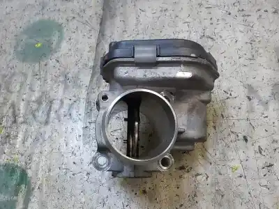 Pezzo di ricambio per auto di seconda mano scatola della farfalla per ford focus lim. (cb8) 1.6 tdci cat riferimenti oem iam 1716693