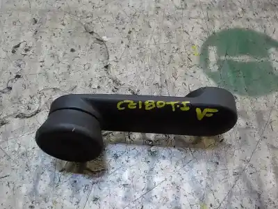 Автозапчасти б/у ручка заднего левого окна за OPEL CORSA D 1.2 CAT (A 12 XER / LDC) ссылки OEM IAM   