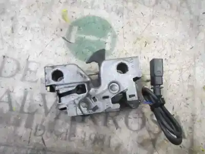 Автозапчастина б/у замок капота для skoda fabia 1.0 mpi посилання на oem iam 6v0823509d  