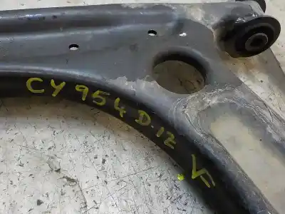 Автозапчастина б/у передній лівий нижний рычаг підвіски для skoda fabia 1.0 mpi посилання на oem iam 6r0407151f  