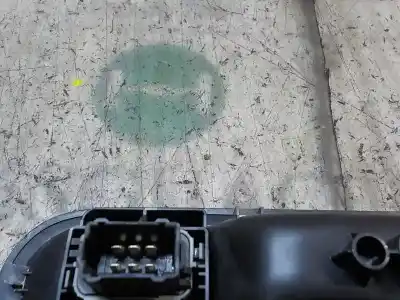 Автозапчасти б/у выключатель переднего правого окна за renault twingo ii (cn0_) 1.5 dci 75 ссылки oem iam 8200214936  