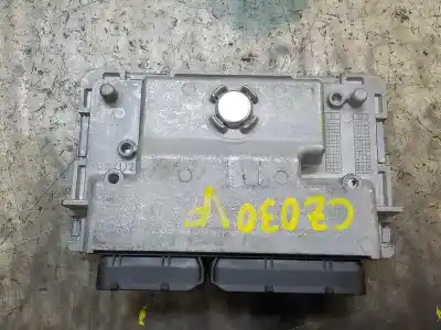 Peça sobressalente para automóvel em segunda mão centralina de motor uce por skoda fabia (5j2 ) urban referências oem iam 03e906019ae