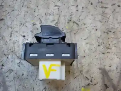 Second-hand car spare part left front power window switch for citroen c3 business oem iam references 98016298zd  