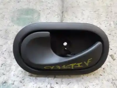 Second-hand car spare part interior left rear handle for renault clio iii 1.5 dci diesel oem iam references 8200310579
