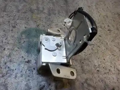 Автозапчастина б/у замок багажника / ворот для suzuki swift azg (nz) 1.2 cat посилання на oem iam 8251068l00  