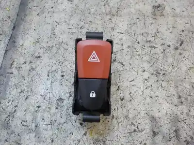 Peça sobressalente para automóvel em segunda mão INTERRUPTOR 4 PISCAS - EMERGÊNCIA por RENAULT MEGANE III BERLINA 5 P  Referências OEM IAM 252100502R  