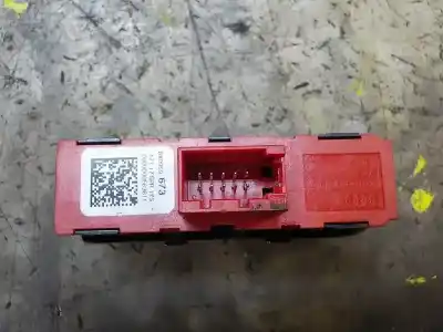 Peça sobressalente para automóvel em segunda mão módulo eletrônico por audi a1 sportback (8xf) attraction referências oem iam 8x09596735pr  8x0959673