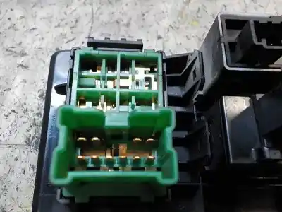 Second-hand car spare part rearview side mirror switch for nissan qashqai / qashqai +2 i (j10, nj10, jj10e) 1.5 dci oem iam references 25570jd01b  