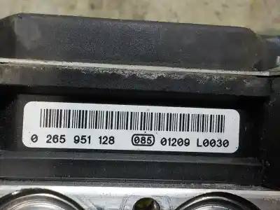 Peça sobressalente para automóvel em segunda mão abs por renault twingo (co6) 1.2 alize referências oem iam 8201128679 0265951128 0265951128