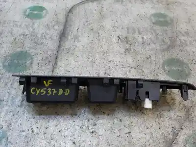 Peça sobressalente para automóvel em segunda mão botão / interruptor elevador vidro dianteiro direito por toyota yaris (ksp9/scp9/nlp9) 1.4 turbodiesel cat referências oem iam 848100d030  