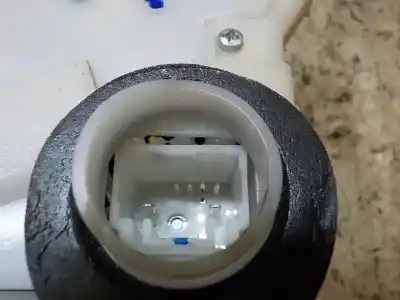 Second-hand car spare part left front door lock for toyota yaris (ksp9/scp9/nlp9) 1.4 turbodiesel cat oem iam references 690400d140  