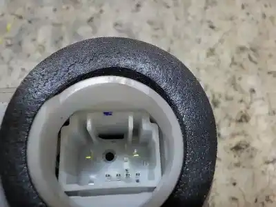 Автозапчастина б/у замок передній праві двері для toyota yaris (ksp9/scp9/nlp9) 1.4 turbodiesel cat посилання на oem iam 690300d320  