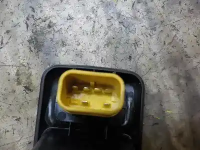 Second-hand car spare part right front power window switch for ford focus lim. (cb4) 1.6 tdci cat oem iam references 1379197  