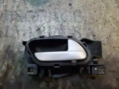 Pièce détachée automobile d'occasion Poignée Intérieure Avant Droite pour PEUGEOT 207 1.4 HDi Références OEM IAM   