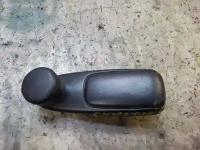 Pièce détachée automobile d'occasion Manivelle / Poignée Lève Vitre Arrière Gauche pour PEUGEOT 207 1.4 HDi Références OEM IAM   