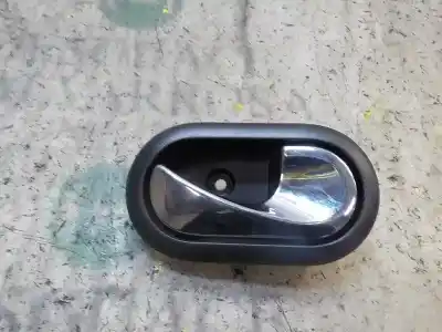 Pièce détachée automobile d'occasion Poignée Intérieure Avant Droite pour DACIA LODGY 1.5 dCi Diesel FAP CAT Références OEM IAM 806701730R  