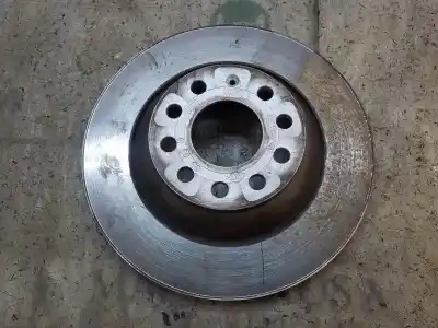 Peça sobressalente para automóvel em segunda mão disco de travão traseiro por audi a6 berlina (4f2) 2.0 tdi referências oem iam 4f0615601e