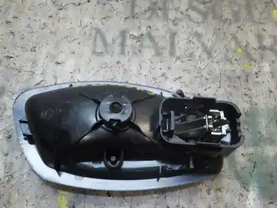 Second-hand car spare part interior left front handle for renault clio iv technofeel oem iam references   