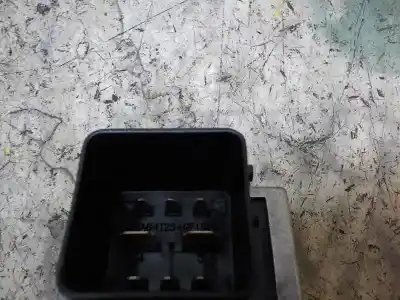 Second-hand car spare part glow plug for dacia duster 1.5 dci diesel fap cat oem iam references 110678071r  110678071r