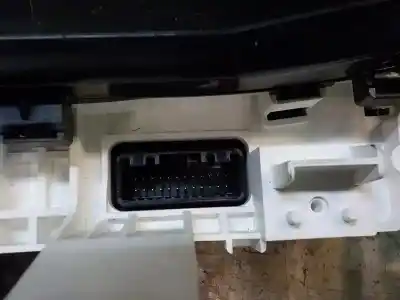 Автозапчастина б/у панель інструментів для toyota yaris (ksp9/scp9/nlp9) 1.4 turbodiesel cat посилання на oem iam 838000dg40  
