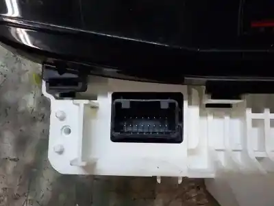 Автозапчастина б/у панель інструментів для toyota yaris (ksp9/scp9/nlp9) 1.4 turbodiesel cat посилання на oem iam 838000dg40  