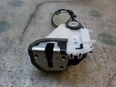 Автозапчастина б/у замок дверей заднього лівого для toyota yaris (ksp9/scp9/nlp9) 1.4 turbodiesel cat посилання на oem iam 690600d060