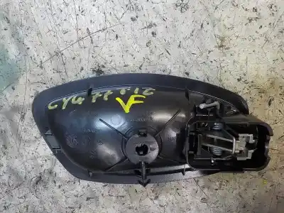 Автозапчасти б/у левая задняя внутренняя ручка за renault clio iv 0.9 ссылки oem iam 826730001r  