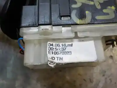 Pezzo di ricambio per auto di seconda mano comando pulito per renault clio iv 0.9 riferimenti oem iam 8201168016  