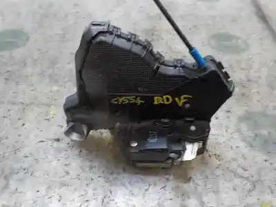 Автозапчасти б/у замок передней правой двери за toyota auris (_e15_) 2.0 d-4d (ade150_) ссылки oem iam 6903002220  