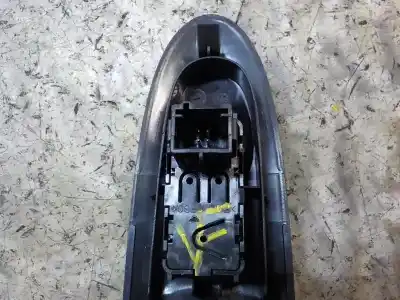Peça sobressalente para automóvel em segunda mão botão / interruptor elevador vidro traseiro direito por citroen c4 lim. 1.6 hdi fap referências oem iam 6490jz  
