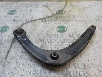 Pezzo di ricambio per auto di seconda mano braccio sospensione inferiore anteriore destro per citroen c4 lim. 1.6 hdi fap riferimenti oem iam 3521r3  
