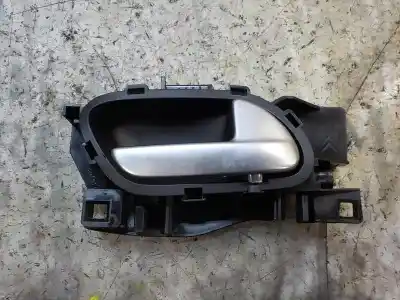Pièce détachée automobile d'occasion poignée intérieure arrière droite pour peugeot 208 access références oem iam 96555516vv