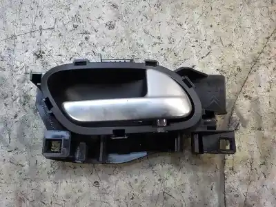 Piesă de schimb auto la mâna a doua Interior Mânerul Dreapta Fata pentru PEUGEOT 208 Access Referințe OEM IAM 96555516VV  