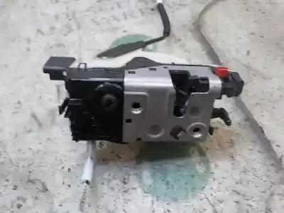 Pièce détachée automobile d'occasion serrure de porte arrière droite pour peugeot 208 access références oem iam 9812501180