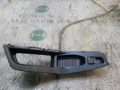 Peça sobressalente para automóvel em segunda mão BOTÃO / INTERRUPTOR ELEVADOR VIDRO DIANTEIRO DIREITO por FORD FIESTA (CCN)  Referências OEM IAM 1850432  