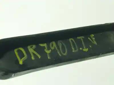 Автозапчастина б/у лівий передній ручок склоочисника для iveco daily vi furgón 33s15, 35s15, 35c15 посилання на oem iam 5801607101  5801645537