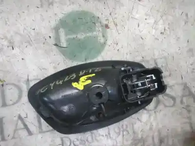 Pezzo di ricambio per auto di seconda mano maniglia interna anteriore sinistra per renault megane iii berlina 5 p 1.5 dci diesel fap riferimenti oem iam 826733790r  