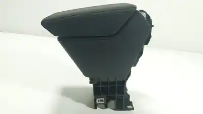 Pezzo di ricambio per auto di seconda mano BRACCIOLO CENTRALE per SEAT ARONA (KJ7, KJP)  Riferimenti OEM IAM 6F0864207AH  6F0864207AH